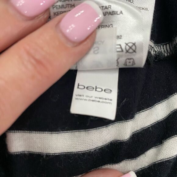 Bebe Black & White striped Flowy Maxi Dress V-neck short sleeve Size S/P - Picture 10 of 10